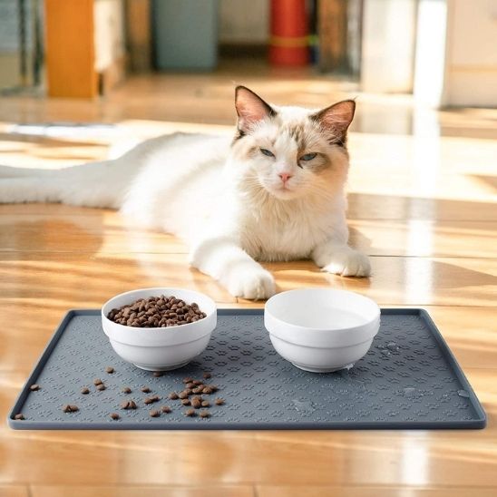 tapis gamelle chat protection gris