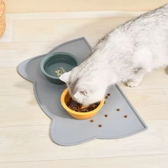 tapis gamelle chat gris protection