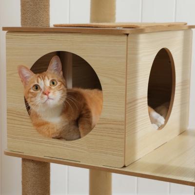 Arbre à chat en bois naturel avec niche, hamac et plateformes