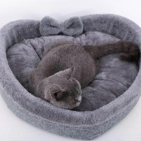 chat panier confort doux forme cœur peluche gris antidérapant