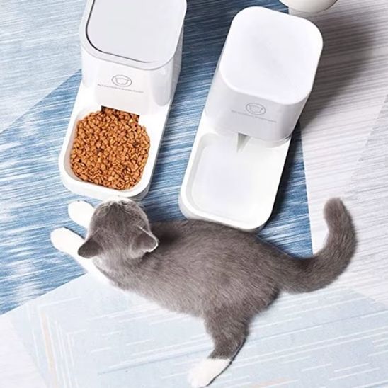 distributeur croquette chat blanc gravité stable