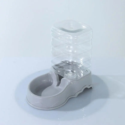 distributeur d'eau pour chat gravité couleur gris
