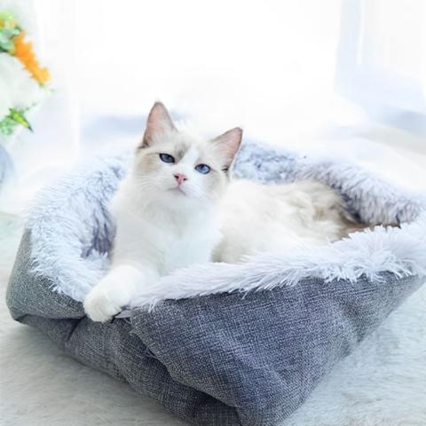 Panier chat trésor caché transformable coussin tapis peluche