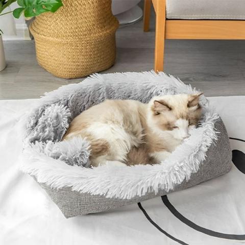 Panier chat trésor caché transformable coussin tapis peluche