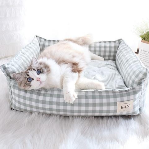Panier pour chat vichy sauge moelleux ergonomique antidérapant